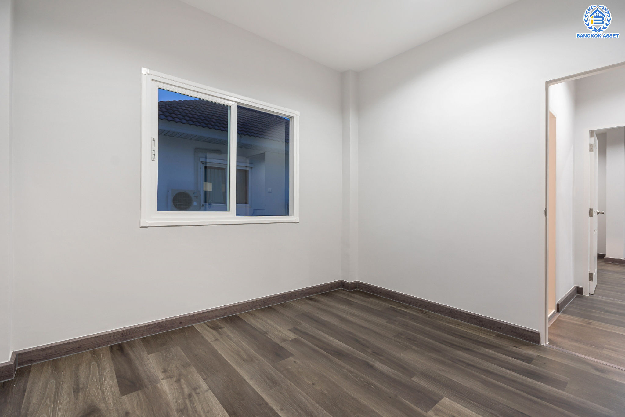 บ้านมือสองตกแต่งใหม่ ม.เพอร์เฟคเพลส1 ราชพฤกษ์ คุณภาพแบรนด์ Property Perfect เนื้อที่ 58 ตร.ว. บ้านเดี่ยวหลังใหญ่ ตอบโจทย์ทุกการอยู่อาศัย ฟังก์ชัน 3 ห้องนอน 3 ห้องน้ำ 2 ที่จอดรถ บนทำเลติดถนนราชพฤกษ์ ใกล้วงเวียนพระราม5 และรถไฟฟ้า "สถานีบางรักน้อยท่าอิฐ"